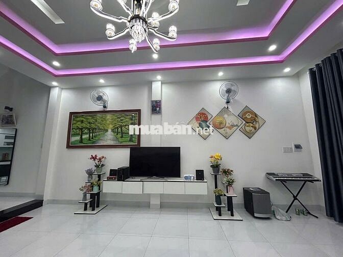 Chính chủ gởi bán nhà 3 tầng Mặt tiền Hoà Phú LIÊN CHIỂU