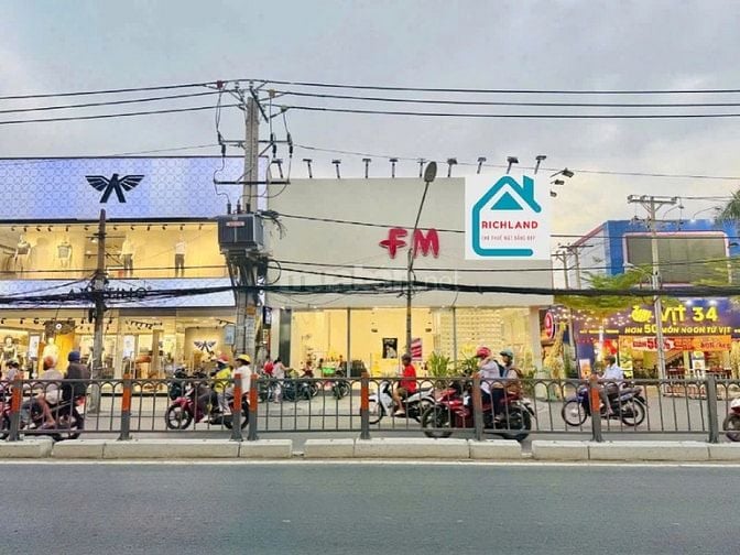 Cho thuê nhà Góc 2 mặt tiền : 645 Quang Trung, P11, Gò Vấp