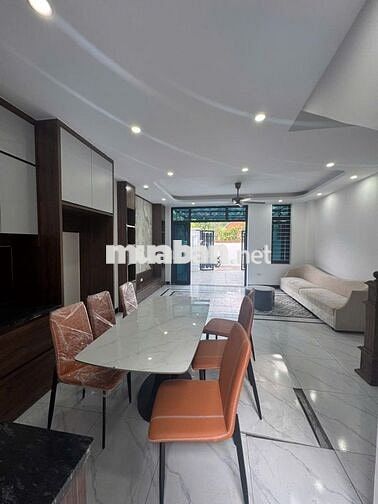 3.45 tỷ Ô tô để TRong nhà Thụy Hương- Phường CHƯƠNg MỸ 80m2