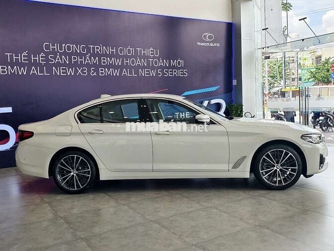 BMW 520i G30 LCI Lăn bánh thấp hơn giá niêm yết