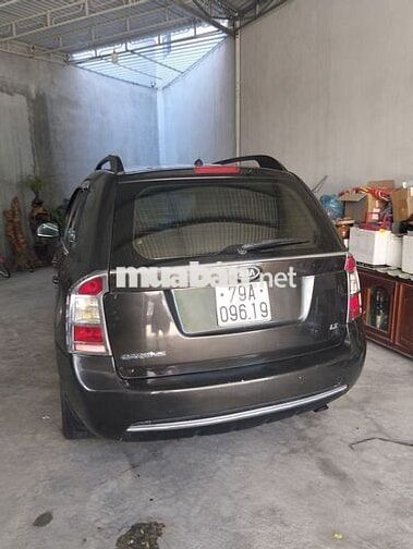 Kia Carens 2010  . 7 chổ