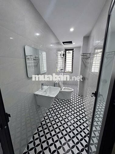 3.45 tỷ Ô tô để TRong nhà Thụy Hương- Phường CHƯƠNg MỸ 80m2