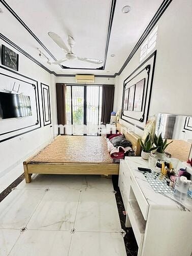 BÁN NHÀ ĐẸP MỚI Ở HỒ TÙNG MẬU - 45M2 OTO VÔ NHÀ - 7 TẦNG CÓ THANG MÁY BÁN NHÀ ĐẸP MỚI Ở HỒ TÙNG MẬU - 45M2 OTO VÔ NHÀ - 7 TẦNG CÓ THANG MÁY