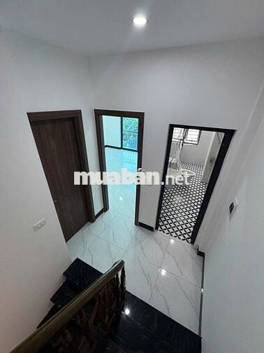 3.45 tỷ Ô tô để TRong nhà Thụy Hương- Phường CHƯƠNg MỸ 80m2