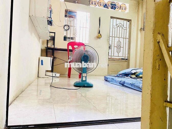 Trọ nguyên căn 1 lầu Tôn Đản, Quận 4