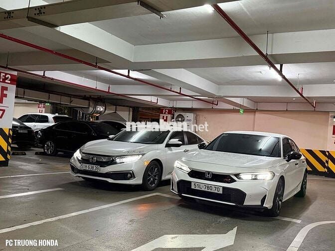 CIVIC G 2020 11.000KM - CIVIC RS HEV 2025 12.000KM