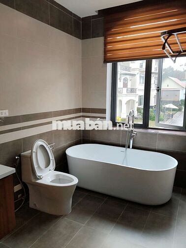 Cần bán biệt thự nghỉ dưỡng Đà Lạt