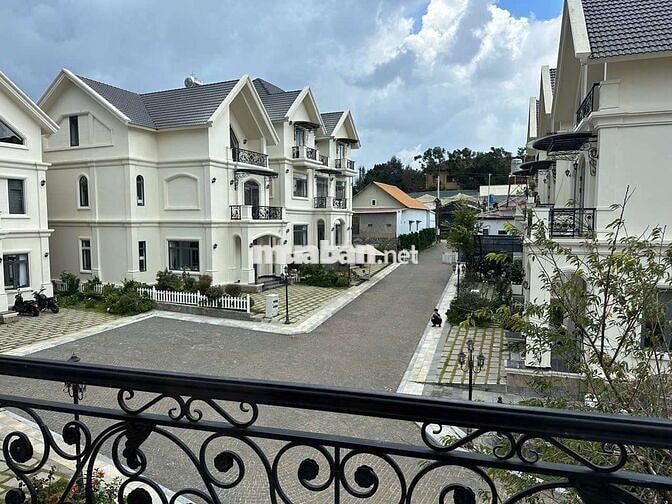 Cần bán biệt thự nghỉ dưỡng Đà Lạt