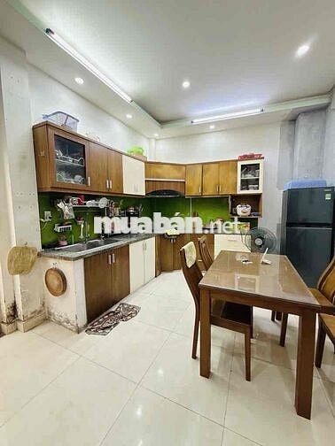 Nhà ở 90m2-Hẻm xe hơi 8m-Đường Nguyễn Văn Đậu