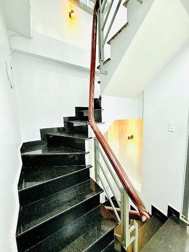 Bán Nhà trống vào ở liền gần sát chợ Rạch Ông chỉ 50m ra đường lớn 
