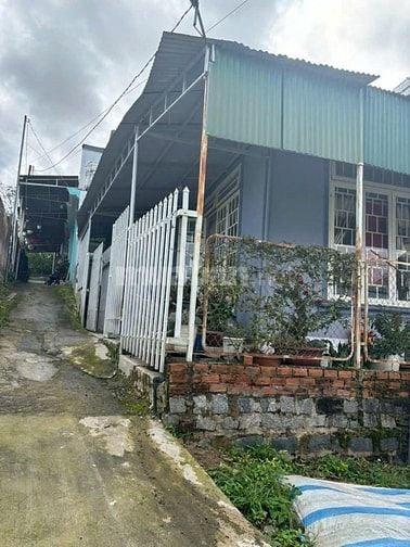 Chỉ với 3 tỷ 700 triệu sở hữu ngay lô đất kèm nhà xây trên đất cách ch