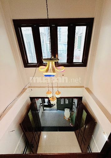 Bán Nhà trống vào ở liền gần sát chợ Rạch Ông chỉ 50m ra đường lớn 