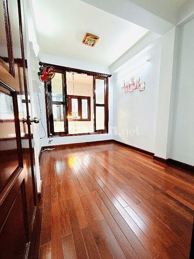 Bán Nhà trống vào ở liền gần sát chợ Rạch Ông chỉ 50m ra đường lớn 