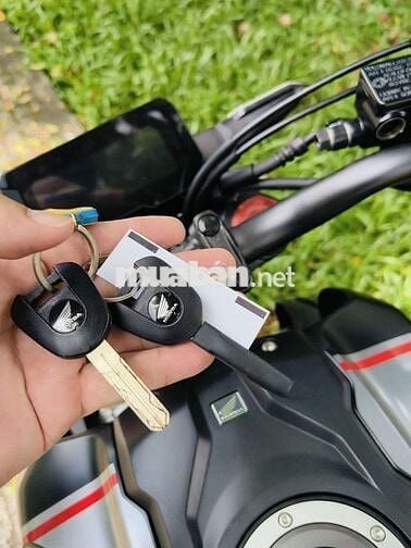 HONDA CB150R ABS BSTP MỚI 99% NHƯ XE THÙNG, HIẾM