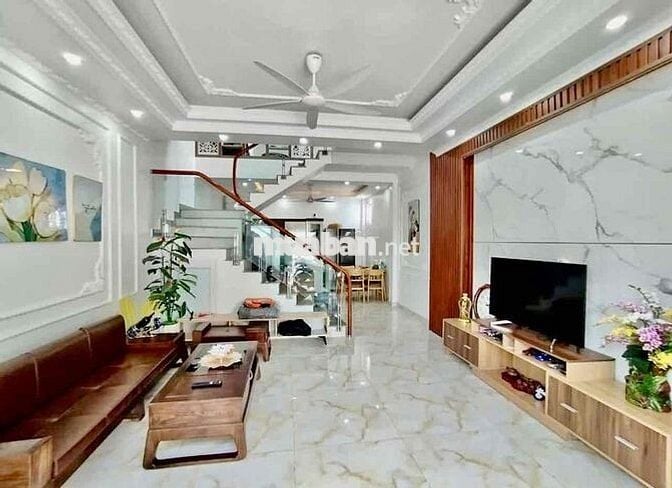 MINH KHAI - VÀI CHỤC MÉT Ô TÔ TRÁNH - MỚI - 47m2 - 5 Tầng - Nhỉnh 8 tỷ MINH KHAI - VÀI CHỤC MÉT Ô TÔ TRÁNH - MỚI - 47m2 - 5 Tầng - Nhỉnh 8 tỷ