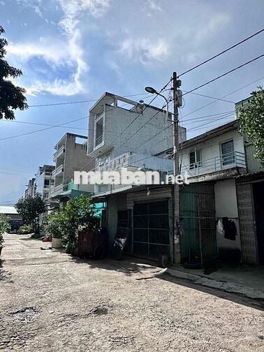 BÁN NHÀ QUẬN 8, NGAY CHỢ BÌNH ĐIỀN, 5x16 (80m2), 2 TẦNG, SHR