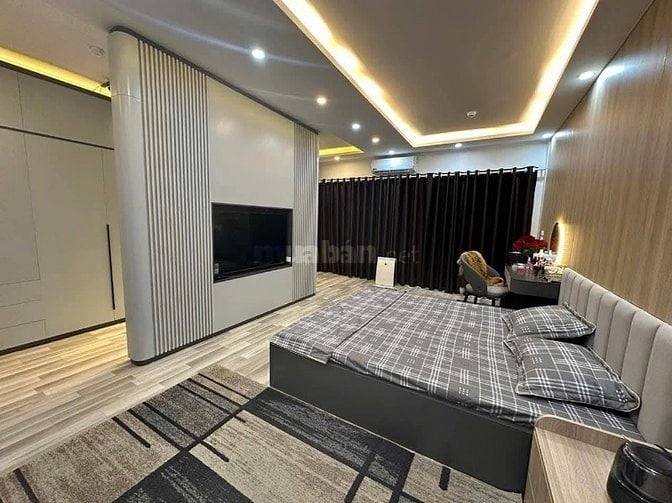 Bán nhà phân lô ô tô, Gara,Cầu Giấy, D/T: 51m2,6T thang máy, ở tốt K/D