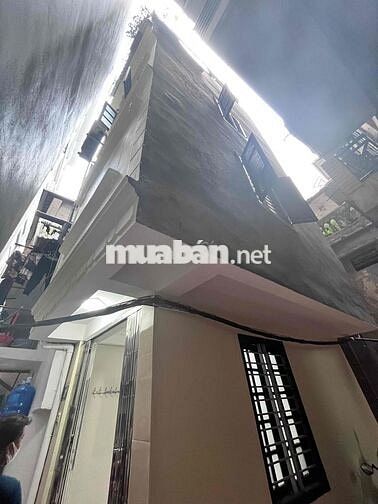 Nhà Đất ngõ cụt, cách mặt đường Khâm Thiên chục bước chân, sdcc + gdcc
