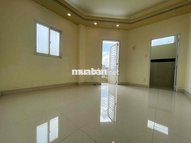 479 Tân Hoà Đông, Bình Trị Đông, Bình Tân, HCM (giáp Tân Phú)  • 10p đ