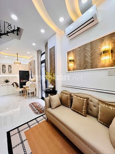 Bán nhà Hồ Văn Huê - Hoàng Văn Thụ, P. 9, Phú Nhuận. 2 lầu, giá 5,98tỷ