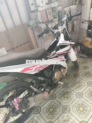 Satria ko đi bán lẻ cứu chủ