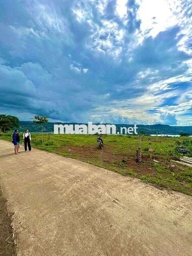 Chủ kẹt tiền cần bán mảnh đất view sông đẹp tại Di Linh, Lâm Đồng.