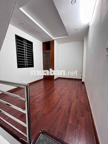Nhà Đất ngõ cụt, cách mặt đường Khâm Thiên chục bước chân, sdcc + gdcc