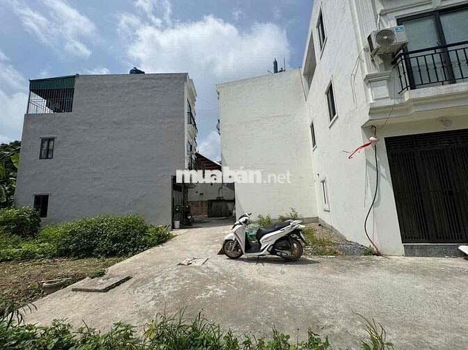 Đát phượng nghĩa phường chương mỹ dt 31m lô góc oto