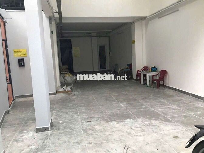 CHDV 160/36 Hoàng Hoa Thám 13 phòng 14 Wc DT đất 96 m2 cho thuê 55 tr