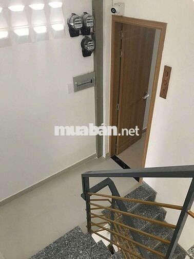 CHDV 160/36 Hoàng Hoa Thám 13 phòng 14 Wc DT đất 96 m2 cho thuê 55 tr