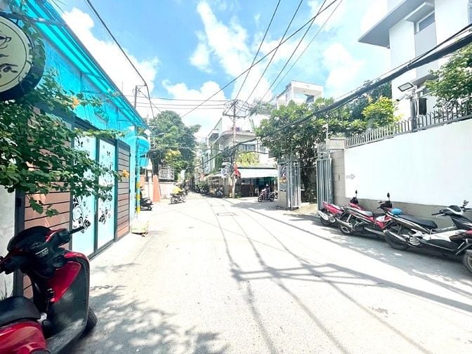 NHÀ C4 MẶT TIỀN HẺM NGAY BV HỒNG ĐỨC 60M2 HXH ĐANG KD CHỈ 11,8 TỶ