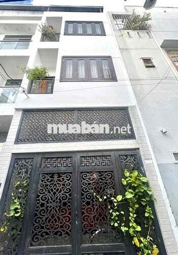 Nhà 3 tầng 3 mê kiệt otoo Nguyễn Tất Thành