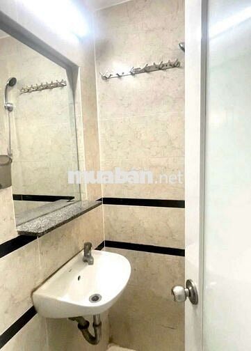 Phòng trọ cao cấp có máy lạnh Dương Quảng Hàm
