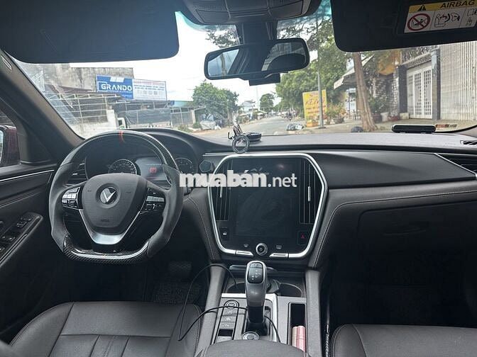 VinFast Lux A2.0 2021 2.0 AT - 81000 km