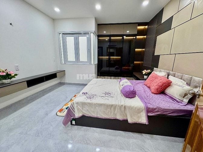 Chinh chủ bán nhà lô nhi đường nguyễn thi thập
