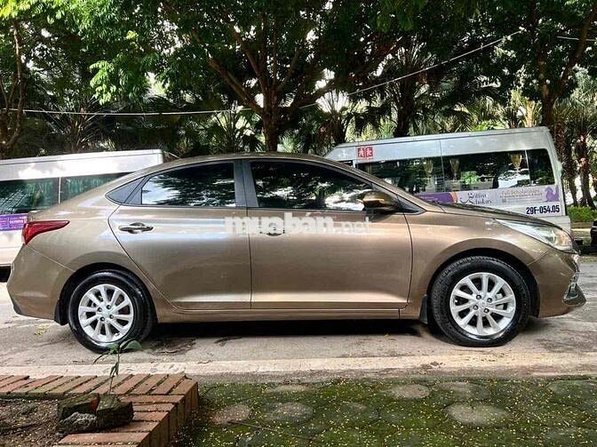 Hyundai Accent Vàng 2020 - Số Sàn, bản full