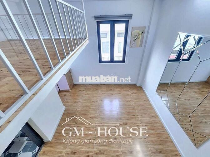 Chính chủ cho thuê phòng gác 30m2 full nt ngay Hàng xanh đi bộ HBU UEF