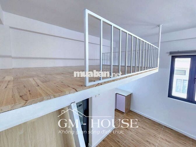 Chính chủ cho thuê phòng gác 30m2 full nt ngay Hàng xanh đi bộ HBU UEF