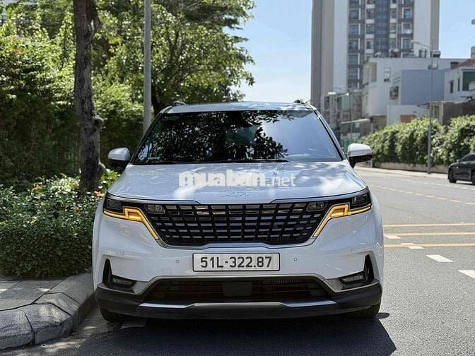 Kia Carnival 2024 2.2D Signature 7 ghế - 30.000 km