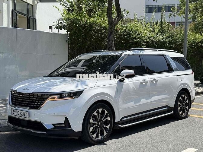 Kia Carnival 2024 2.2D Signature 7 ghế - 30.000 km