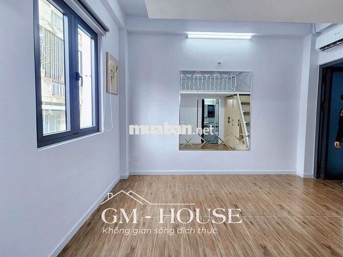 Chính chủ cho thuê phòng gác 30m2 full nt ngay Hàng xanh đi bộ HBU UEF