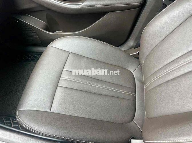 VinFast Lux A2.0 2019 2.0 AT - 53000 km