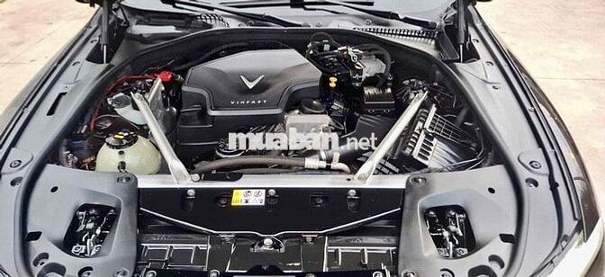 VinFast Lux A2.0 2019 2.0 AT - 53000 km