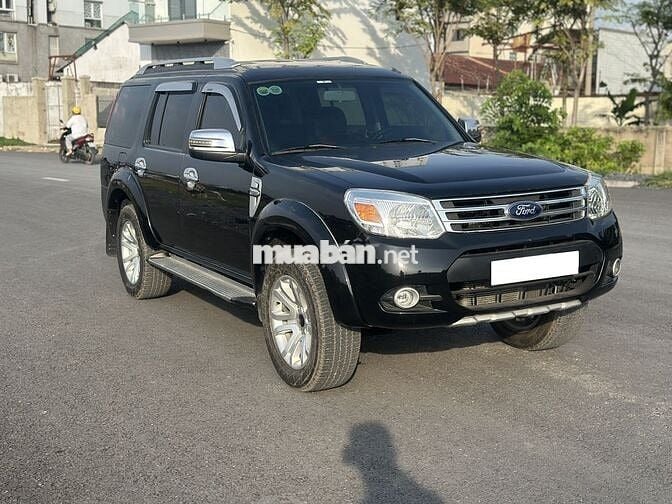 Ford Everest 2.5L ĐKi 2016 số tự động màu đen