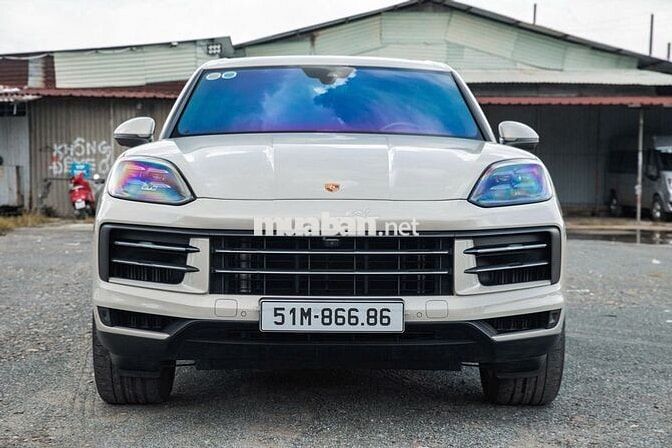 Porsche Cayenne model 2024 siêu lướt như mới