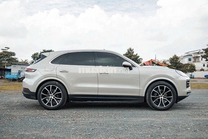 Porsche Cayenne model 2024 siêu lướt như mới