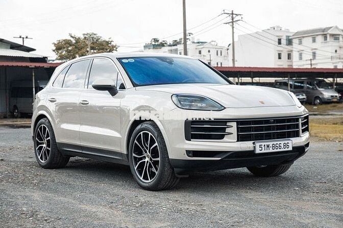 Porsche Cayenne model 2024 siêu lướt như mới