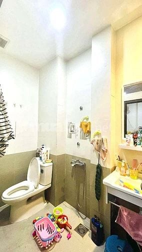 Bán nhà mặt tiền hẻm kinh doanh, 80m2, 4 Tầng, Khuông Việt Tân Phú