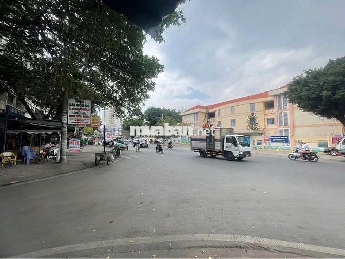 Mặt Tiền Nguyễn Gia Trí Nối Dài 7mx22m Có Gác 2 Phòng Gần Ung VănKhiêm