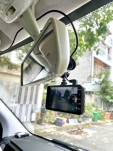 Xe tải van 945kg Tera V6 2S 2024 chạy lướt 650km